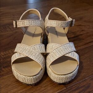 Lucky Brand Woven Beige  Sandals